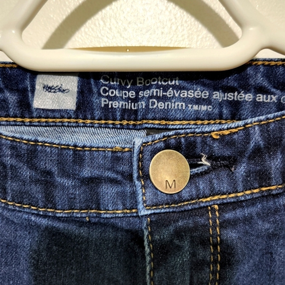 Mossimo Curvy Bootcut denim jeans. Dark blue. Size 8 regular. - Picture 3 of 10